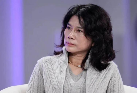 格力电商迎“新掌门”，72岁董明珠再为“退休”作铺垫？